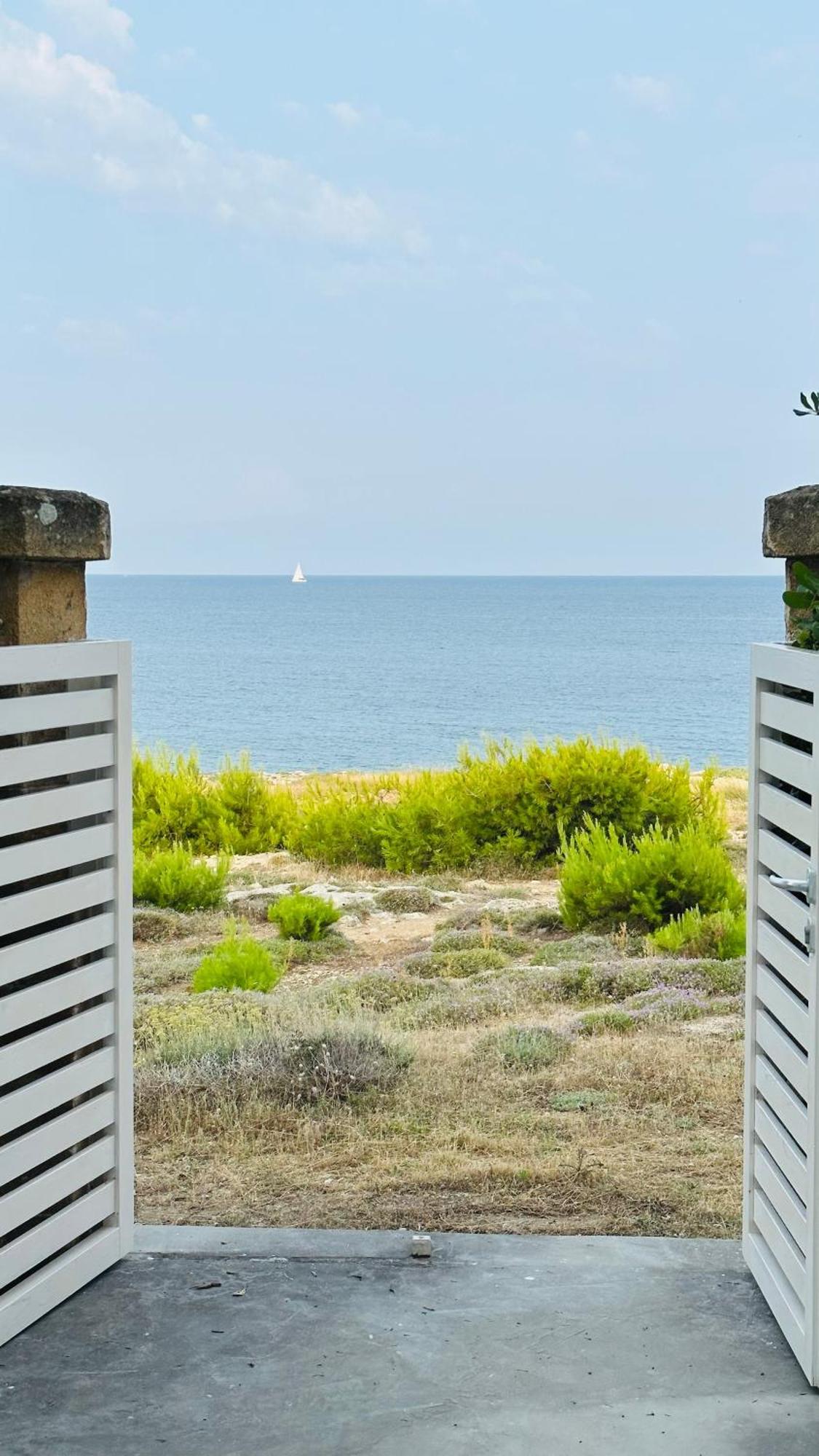 トッレ・スーダ Sunset Bay Bed & Breakfast エクステリア 写真