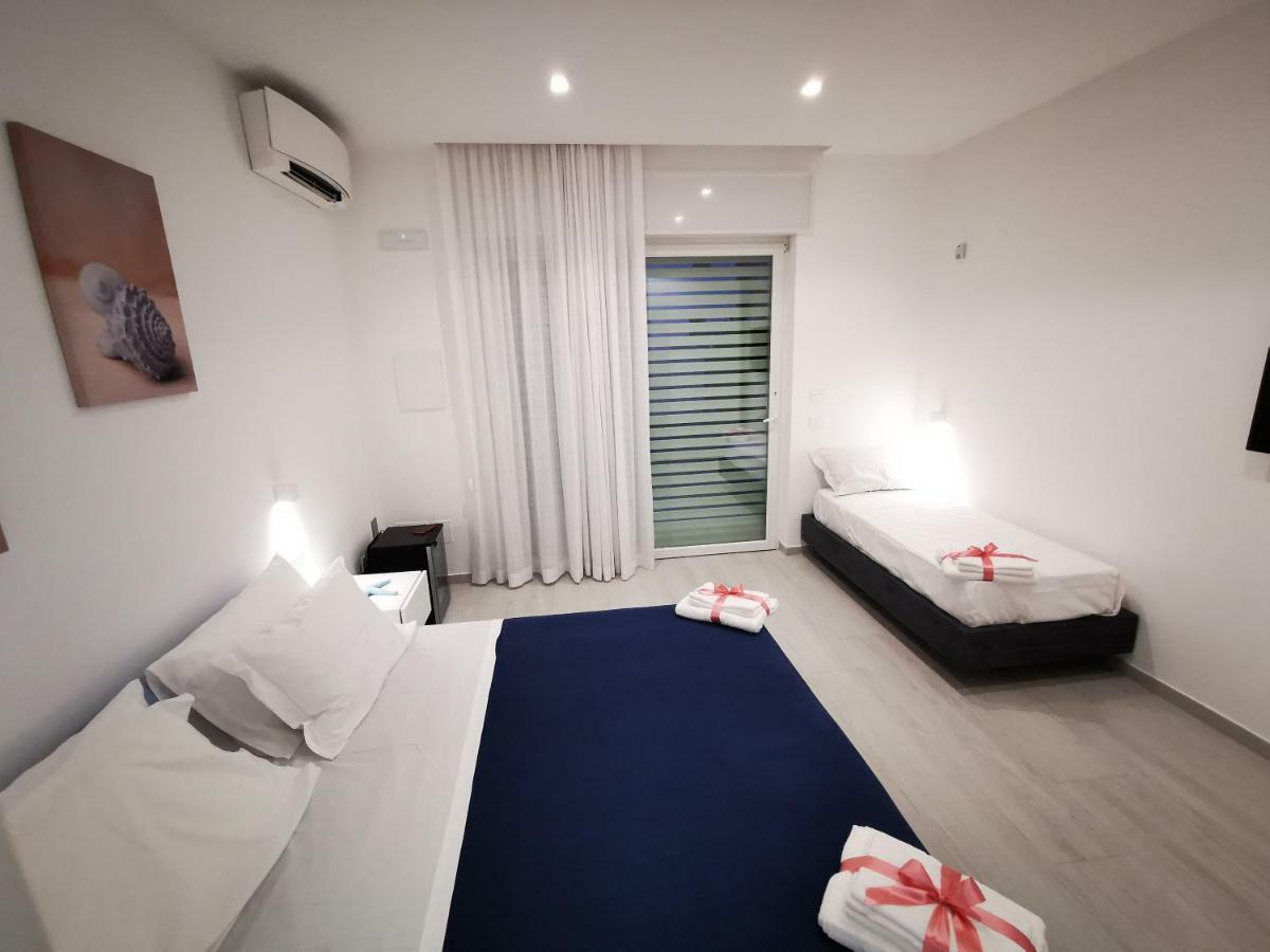 トッレ・スーダ Sunset Bay Bed & Breakfast エクステリア 写真